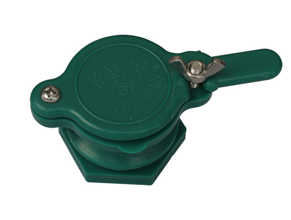 Кран - задвижка для медогонок диаметром 44 мм пластиковый зеленый
